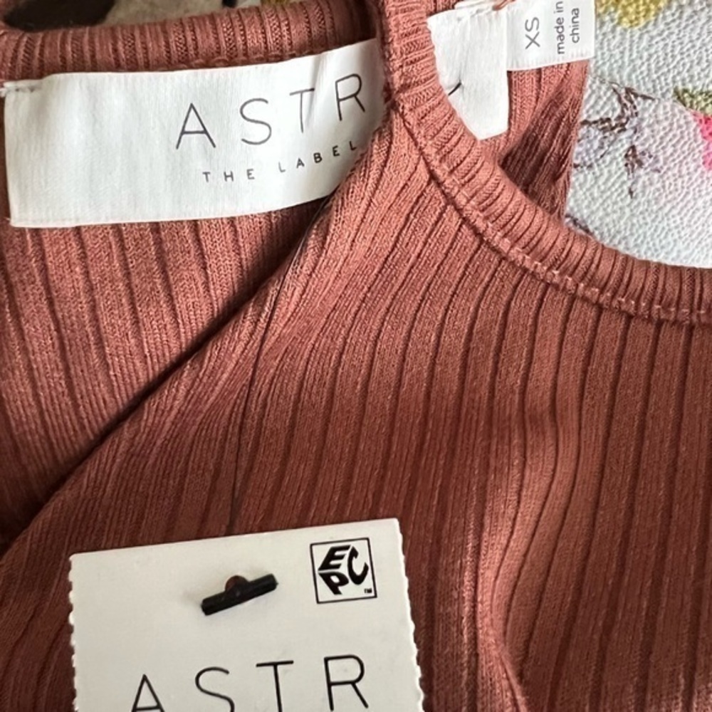 ASTR ASTR - Picture 10 of 11